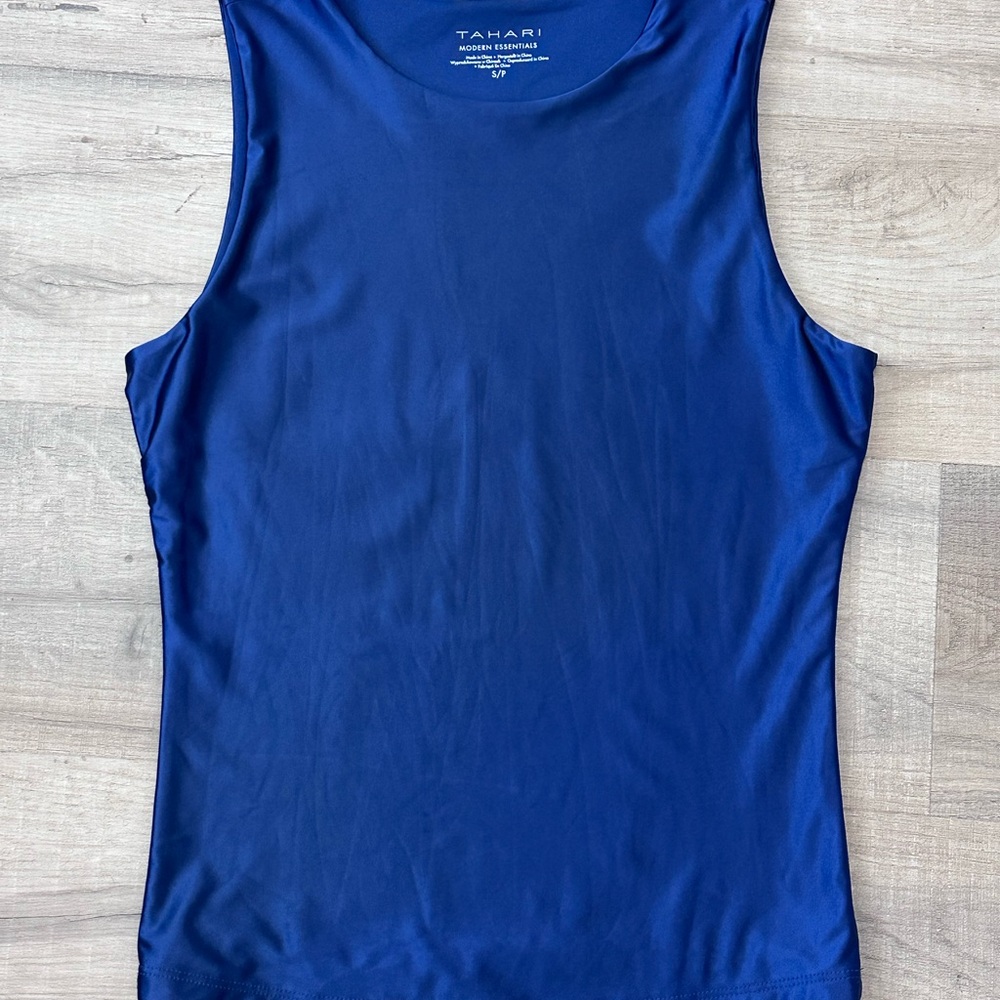 Tahari Modern Essentials Women's small Blue Sleeveless Top